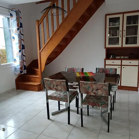 Сasa de vacaciones Maison De Charme Rénovée Guérande