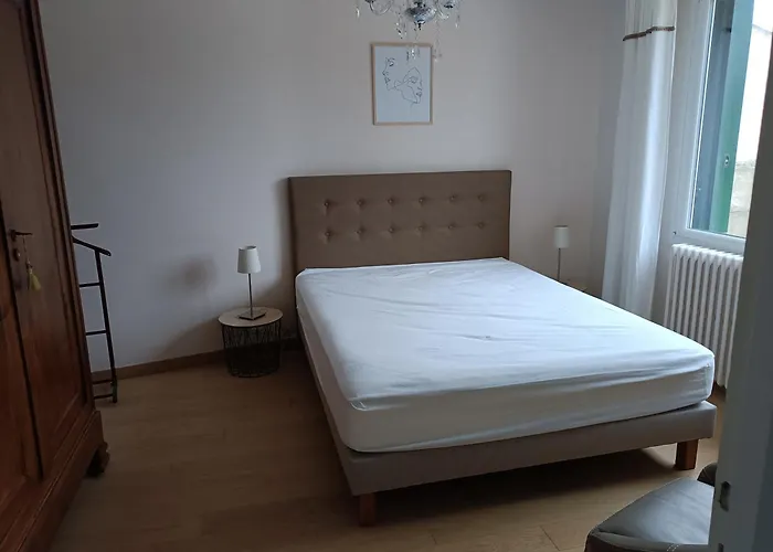 Maison De Charme Renovee 度假居